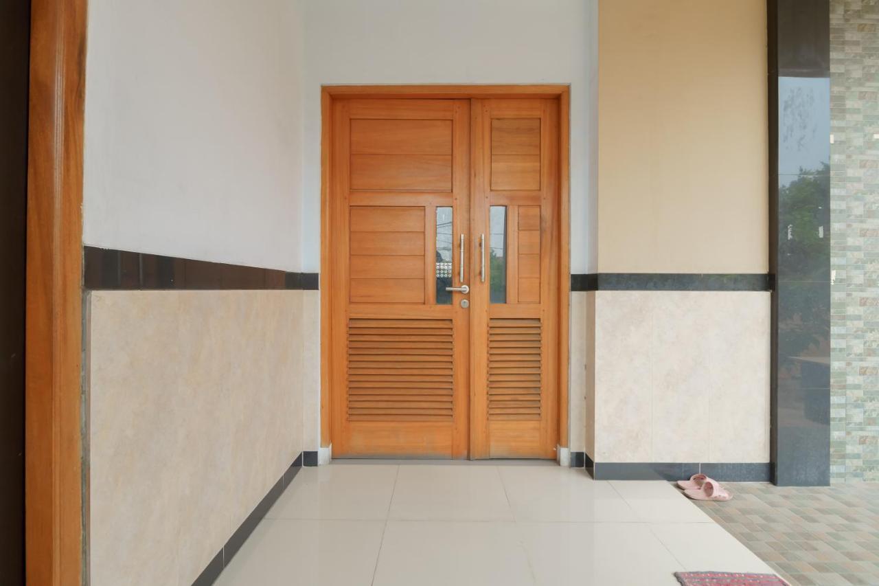 Koolkost Syariah Near Kampus Utama Universitas Budi Luhur Mencil Esterno foto